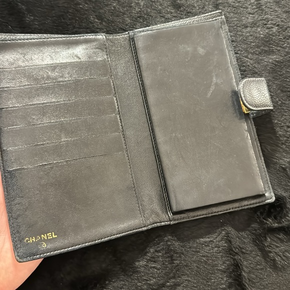 CHANEL CC Logo Caviar Skin Long Bifold Wallet - Picture 7 of 10